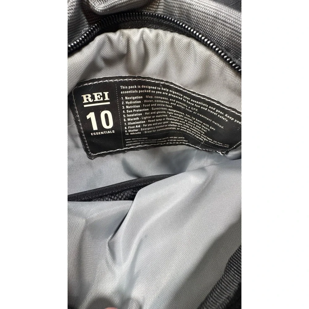 REI Traverse Daypack Hiking Backpack Grey Black Ripstop Nylon Hydration Ready